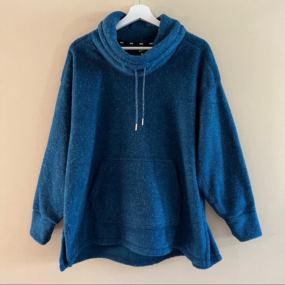 Women’s Nike Blue Turtle Neck Pullover Sweater Sz M